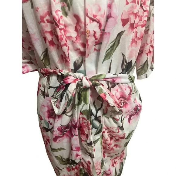 Show Me Your Mumu Lightweight Floral Kimono Robe Size 0/S White Pink Casual Robe - Picture 2 of 7